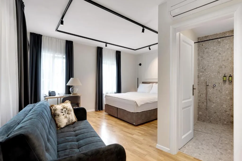 Bloom Hotel