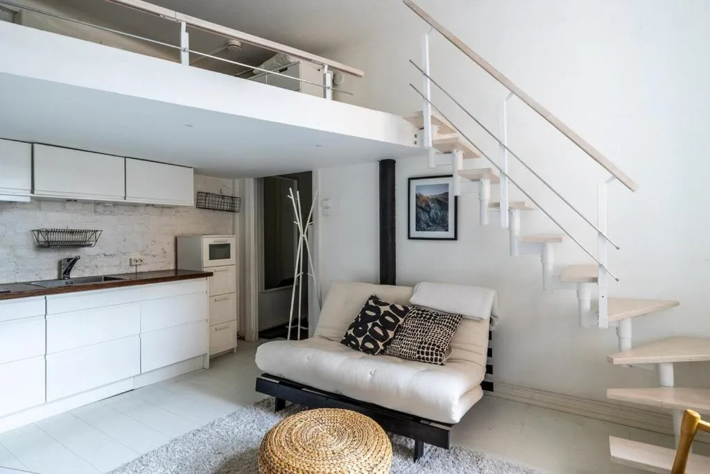 Bright Loft Apartment Steps From Linnanmäki & Alppipuisto