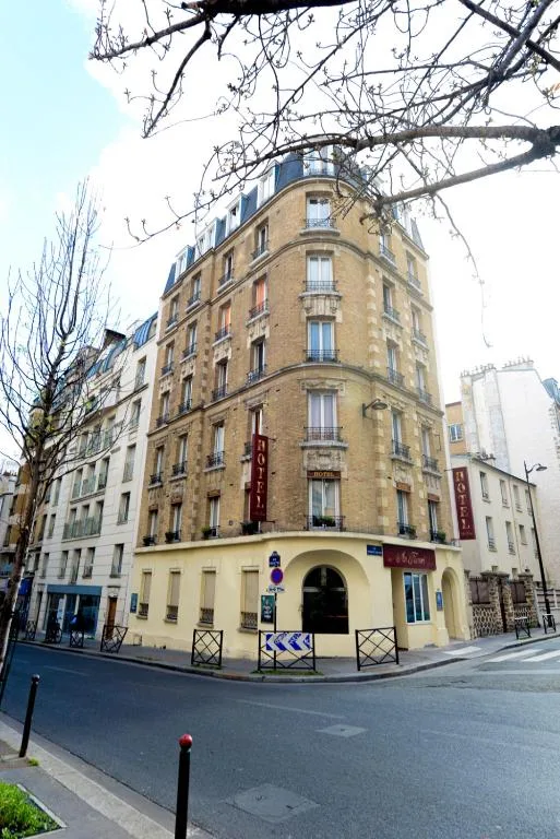 Au Fleuri hotel