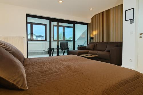 3 ROOMS - Zimmervermietung nähe Flughafen BER - gratis WLAN