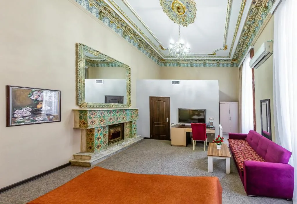 Bella Garden Nizami Hotel