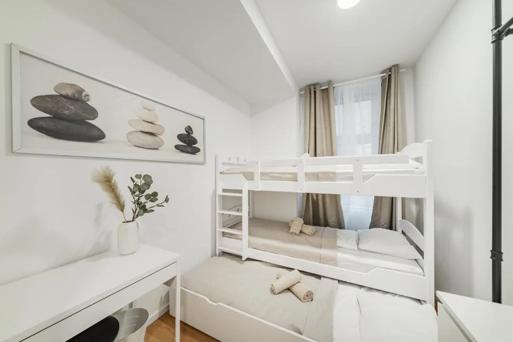 Central City Rooms by Home2