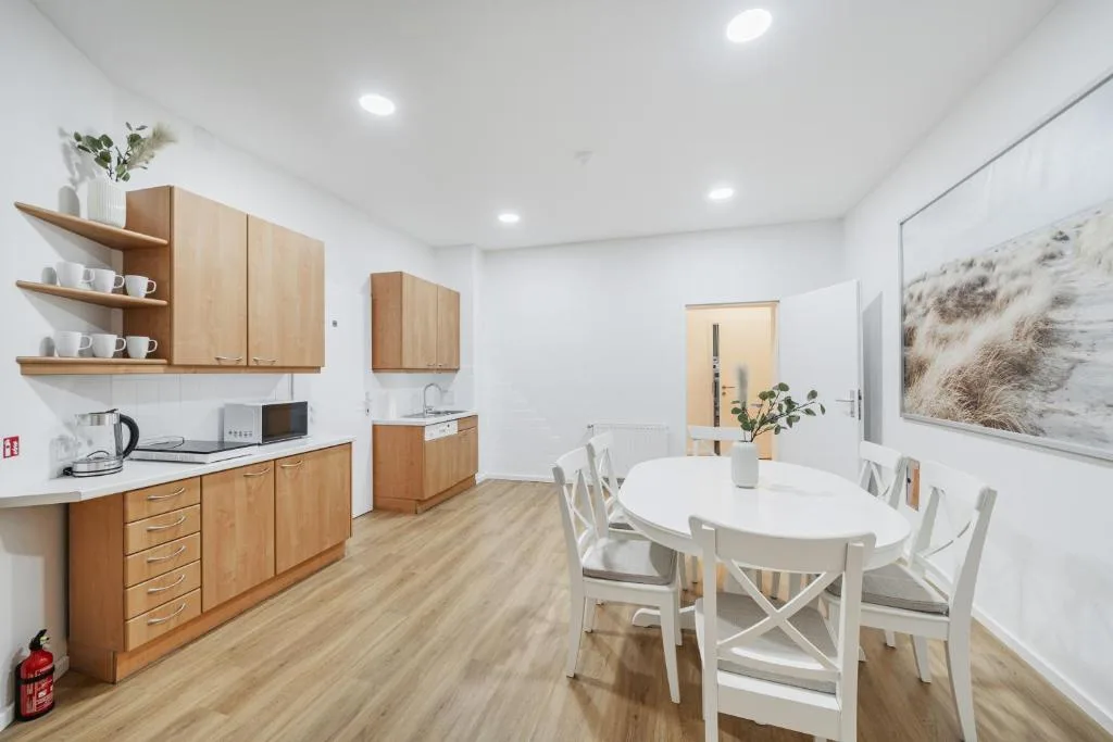 Central City Rooms by Home2