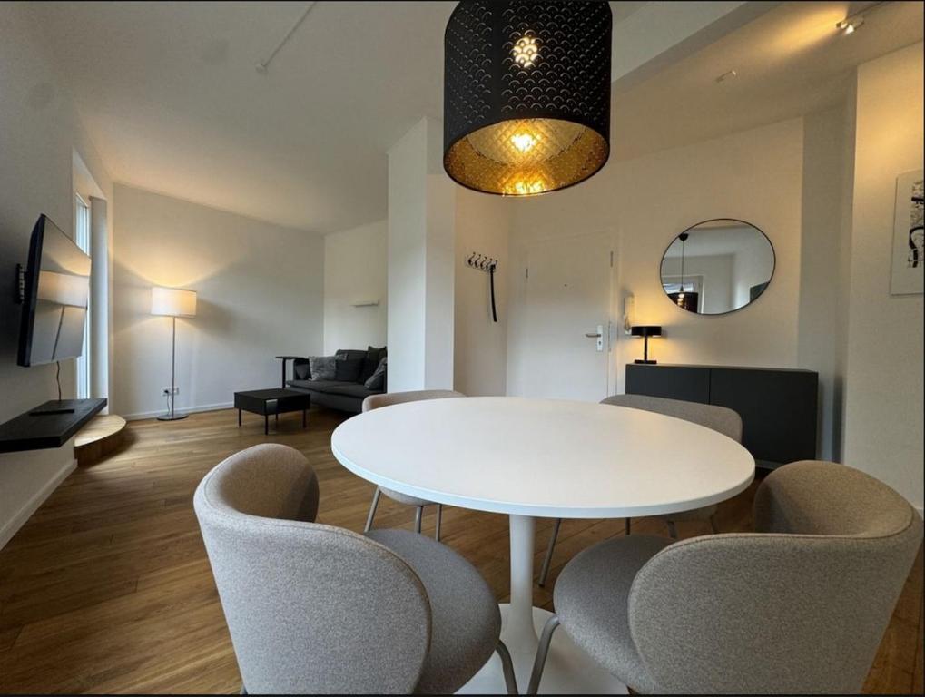 Exclusive apartment with roof terraces in D-Unterbilk