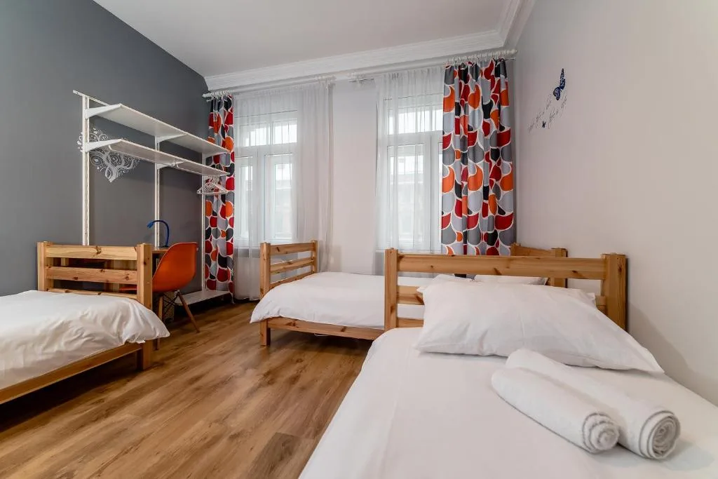 Orange Cat Rooms