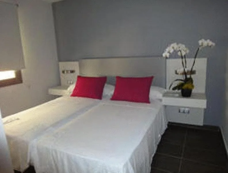 Discover the Comfort and Convenience of Hotel Avenida 31