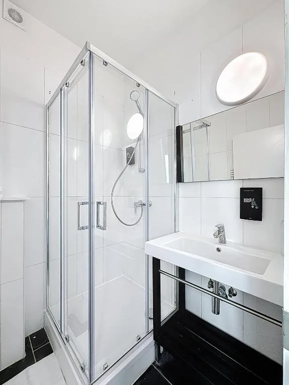 Keyless Hotel