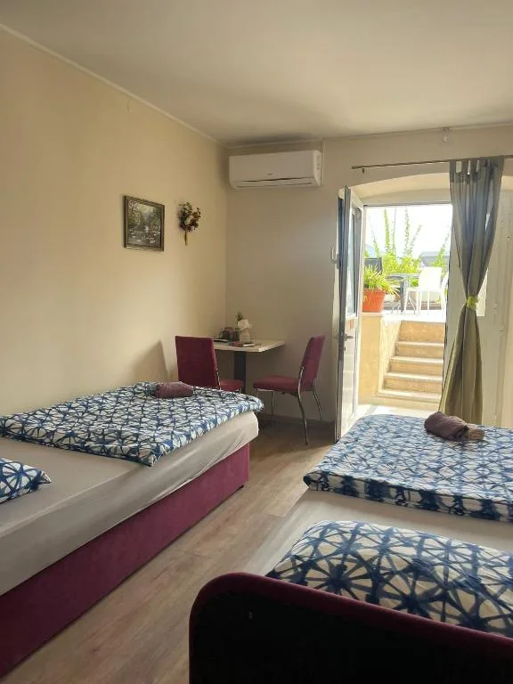 Rooms Lami