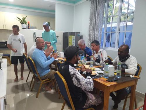 Oceanic Inn - Guest House