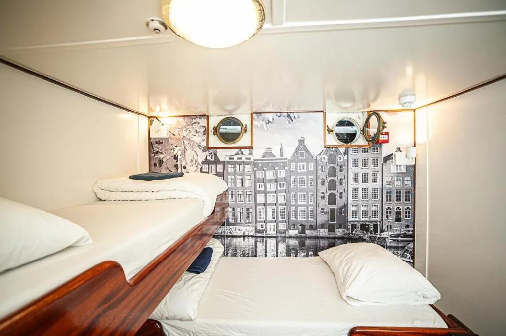 Neptune Boatique Hotel Amsterdam