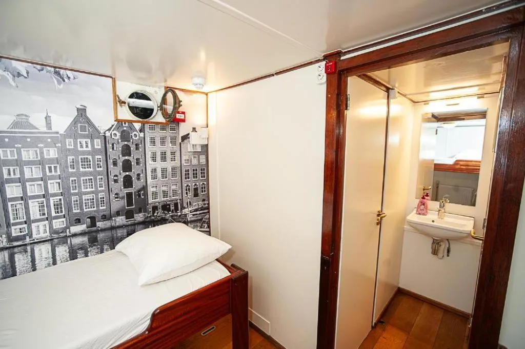 Neptune Boatique Hotel Amsterdam
