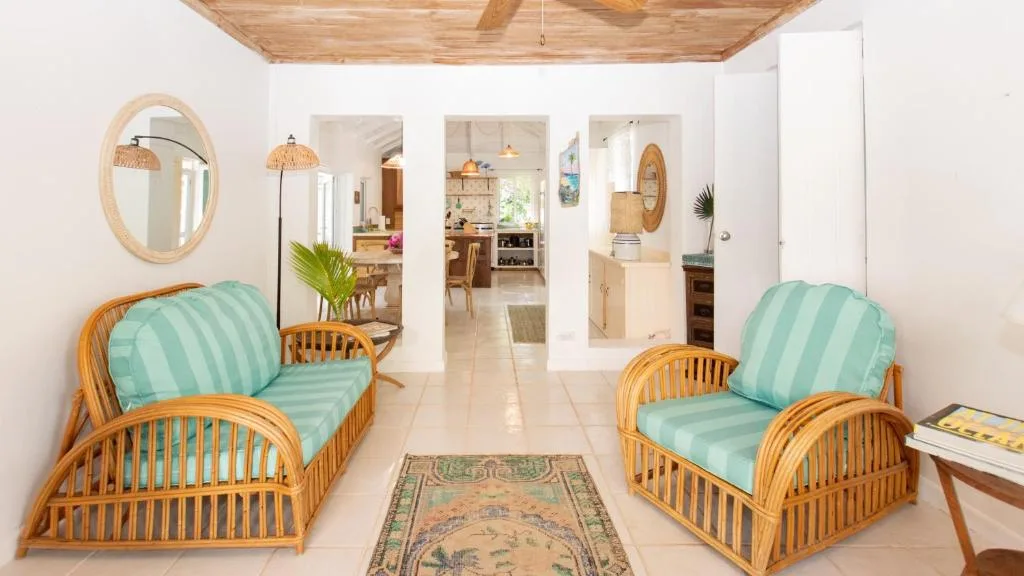 Poponi House home