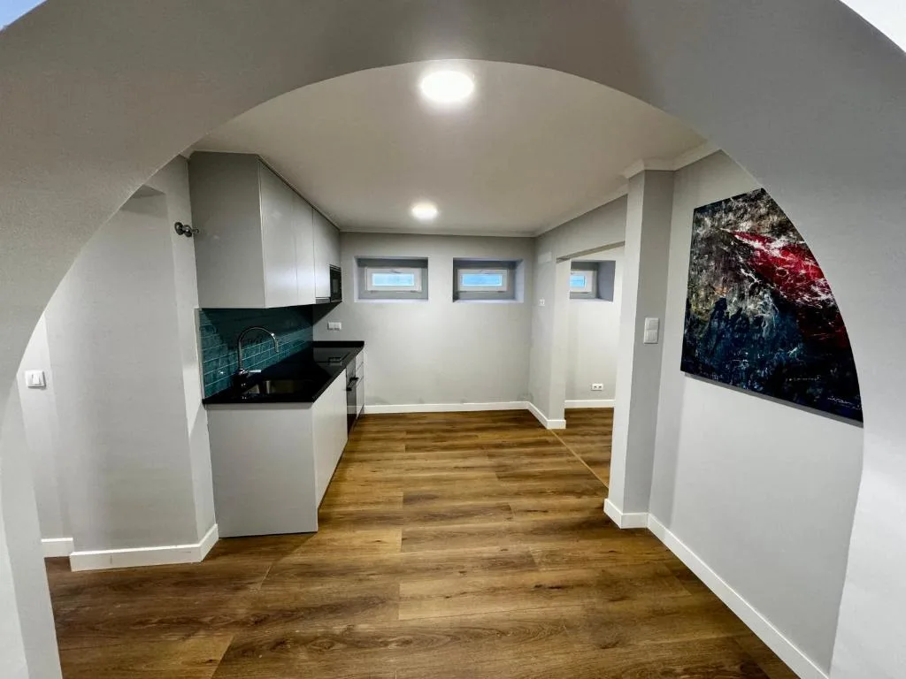Relax and Explore Lisbon Suites and Rooms