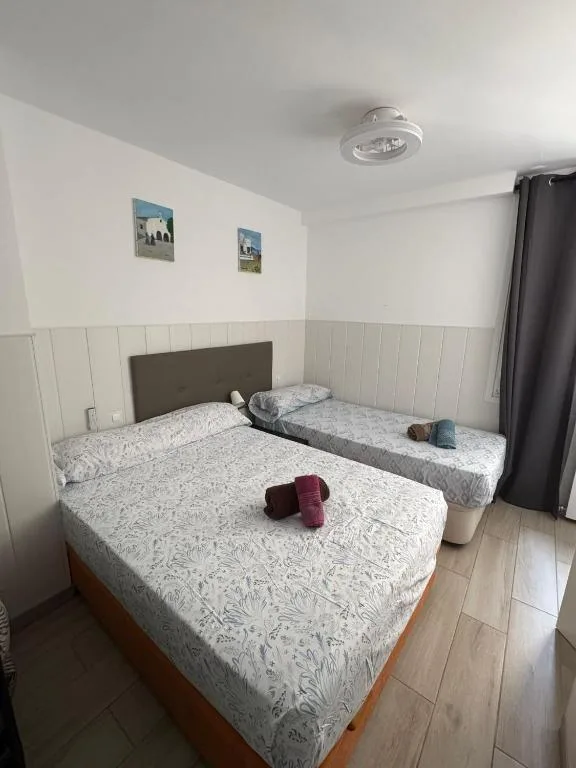 RI HOSTELs