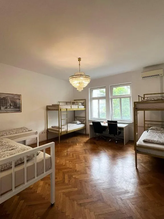 Rooms Miklošičeva