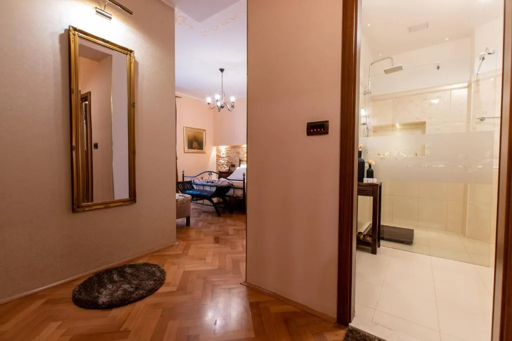 Unique Luxury Rooms