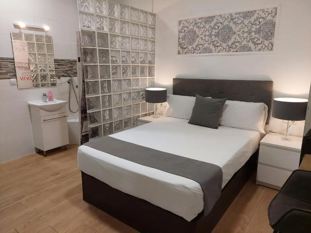 Apartamentos Rous