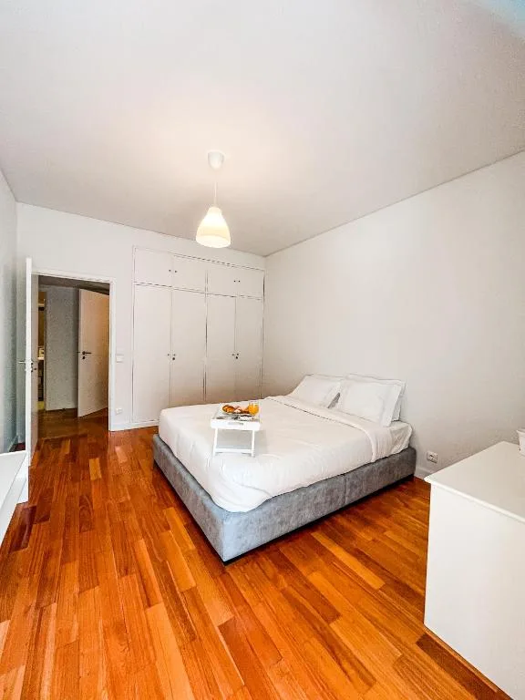 Seaside Elegance and Tranquility: Your Luxurious Porto Getaway
