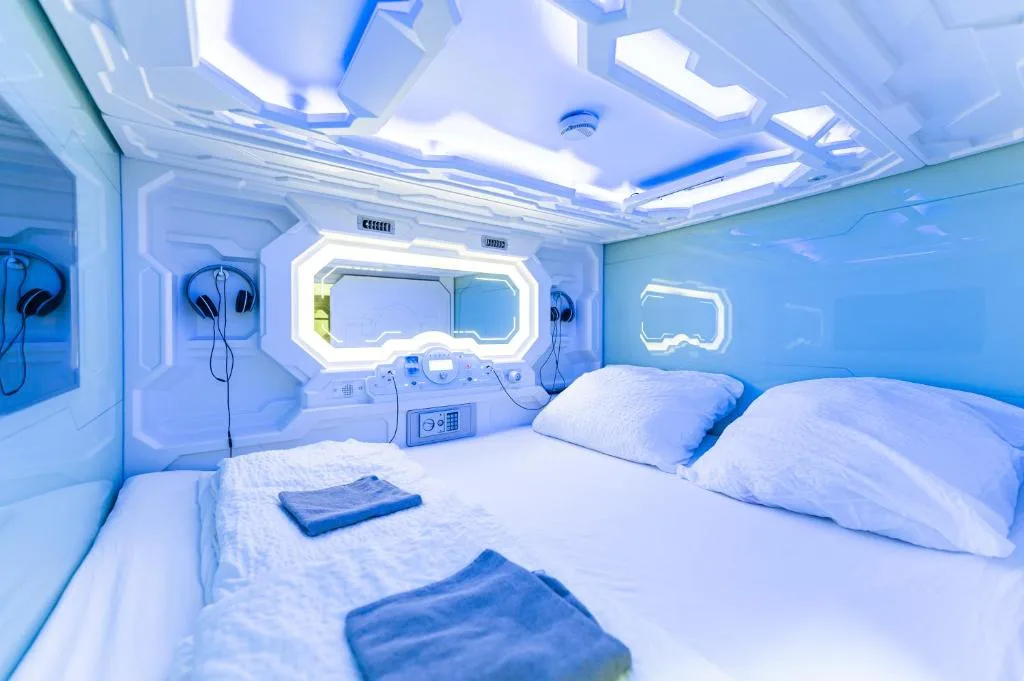 Space Home Apartment