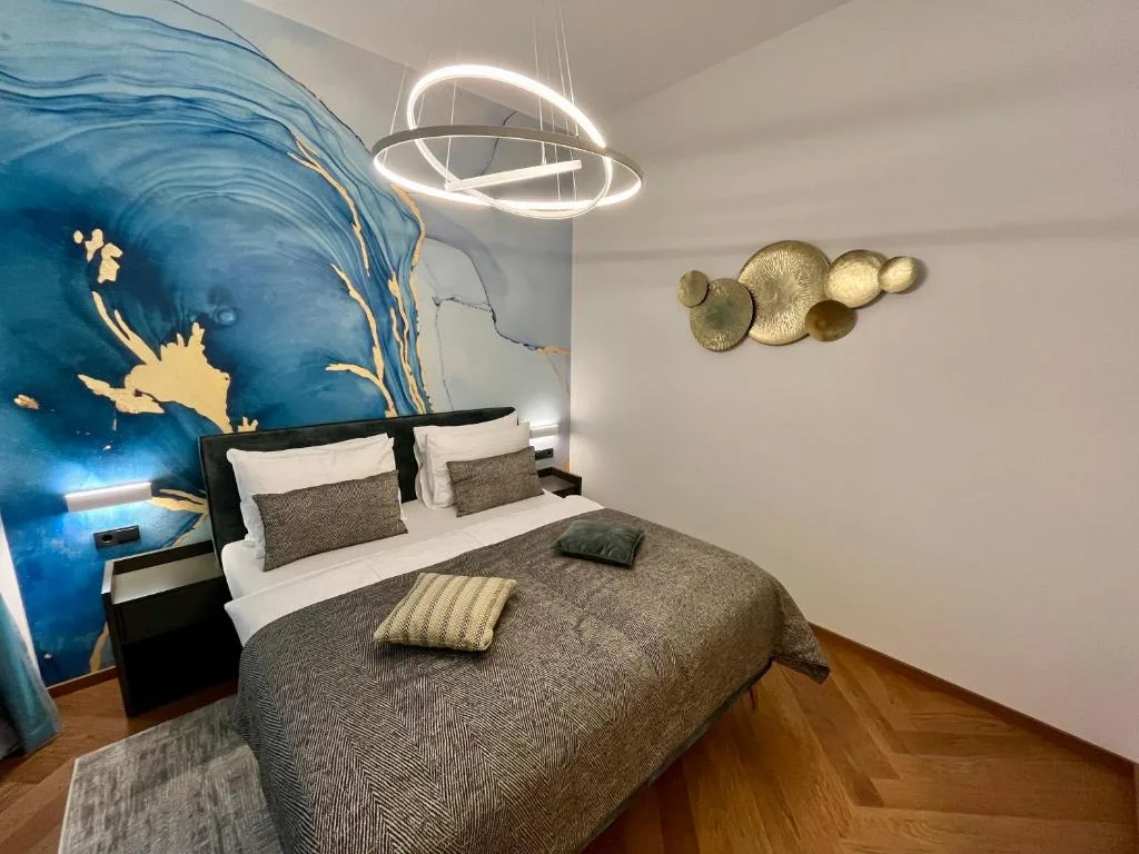 Street Living Hotel