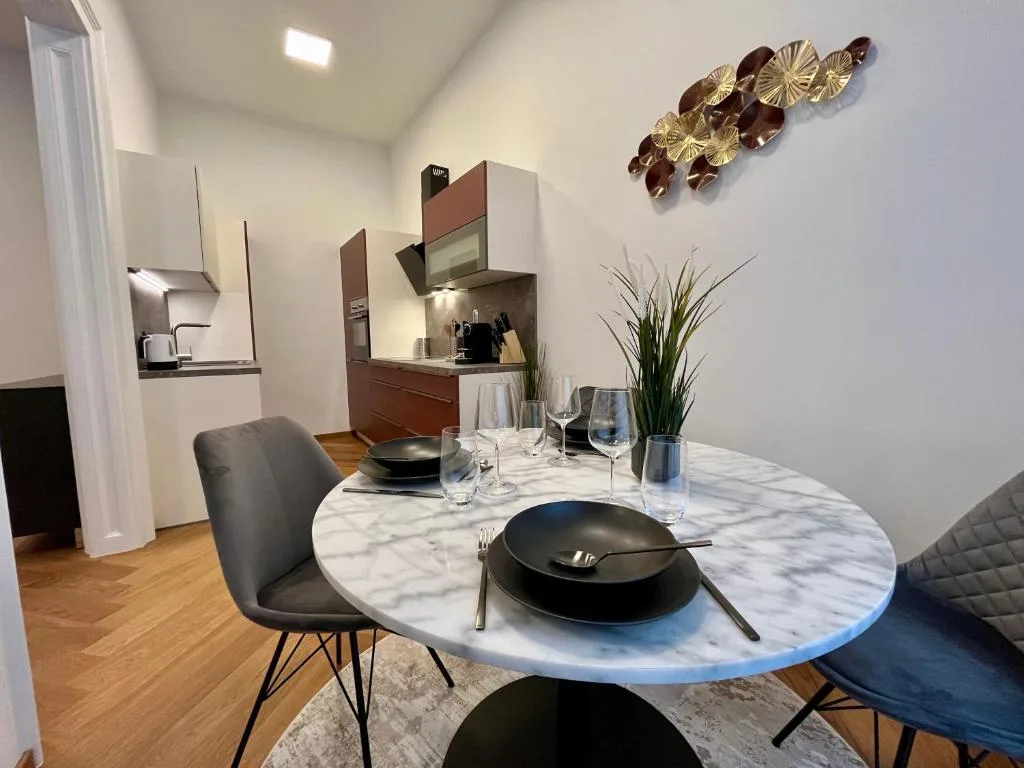 Street Living Hotel