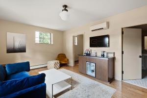 The Francis Hotel