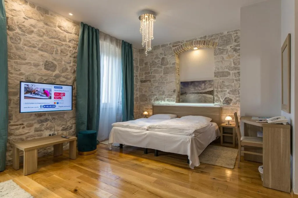 Tifani Luxury Rooms