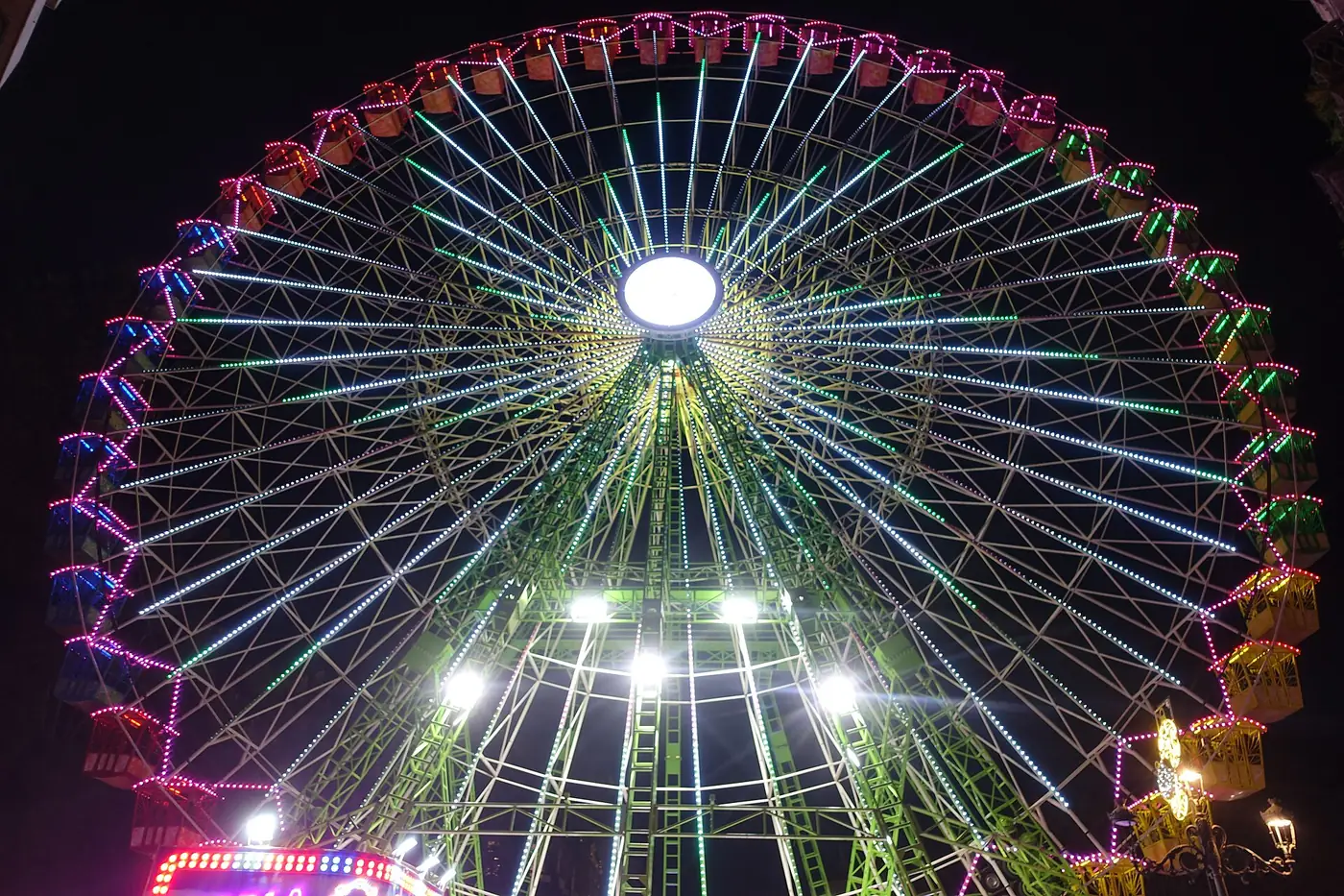 The illuminated Christmas Ferris wheel in Vigo at night
